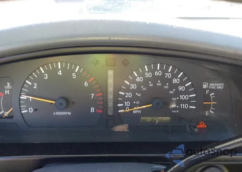 2000 Toyota Tacoma z USA, uszkodzony, nr VIN 4TAVL52N2YZ573990